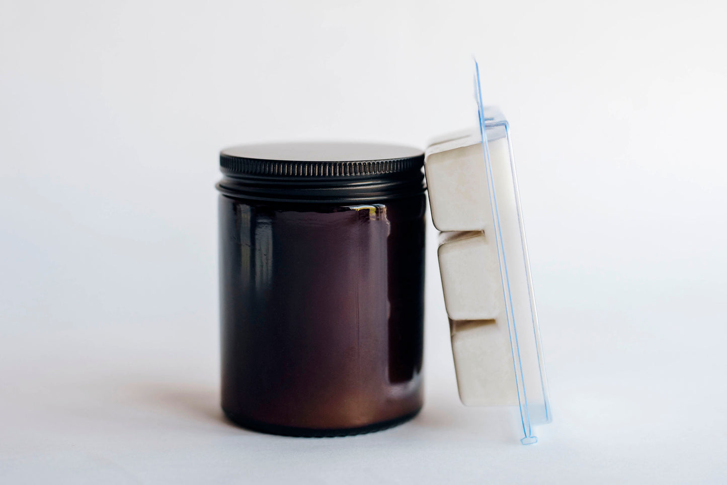 Regular amber jar